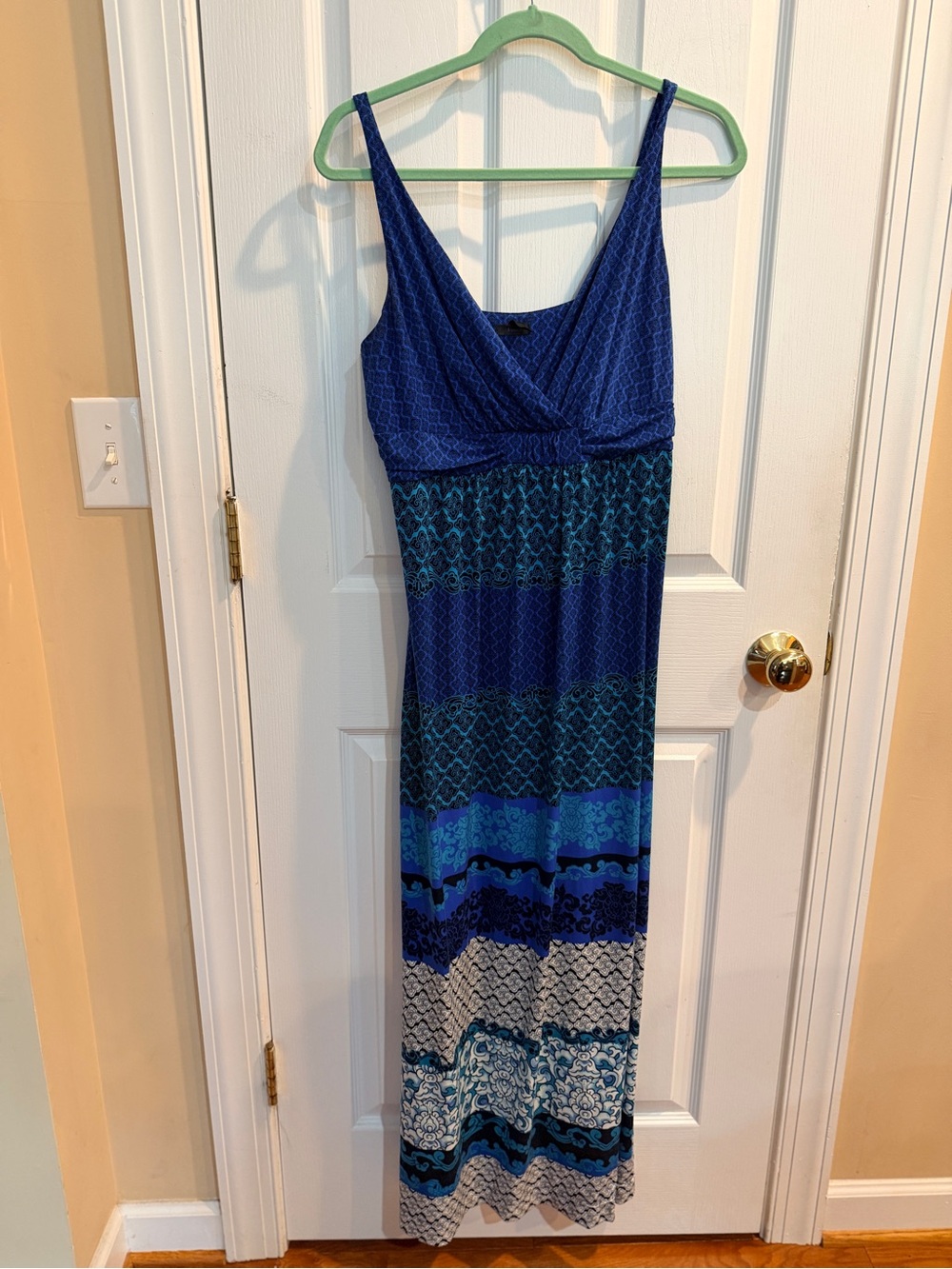 Women’s Soma Blue Patterned V-Neck Maxi Dress Size Medium
